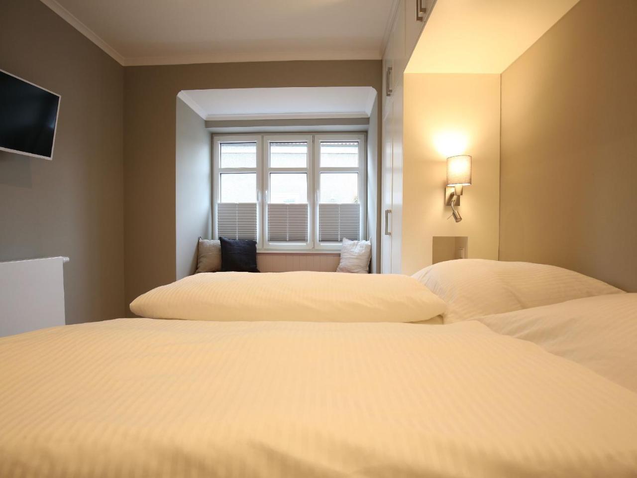 Kleine Charlotte - Traumwohnung Mit Terrasse Fuer 4 Personen Вангероге Екстер'єр фото